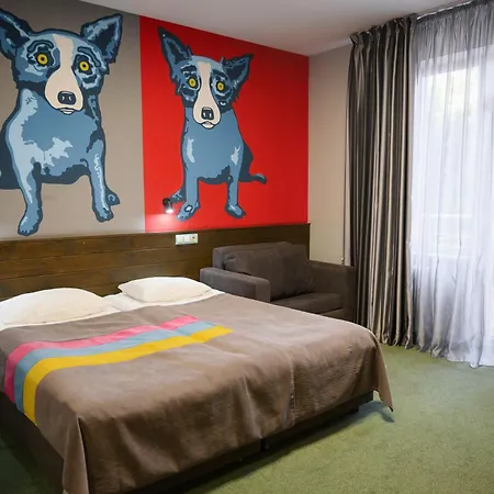 Emigrand Art Užhorod