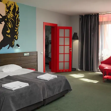 Emigrand Art Hotel 3*