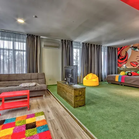 Emigrand Art Oujhorod